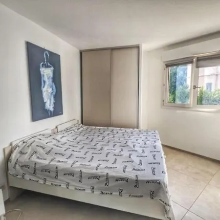 A Deux Pas Du Centre Apartmán *