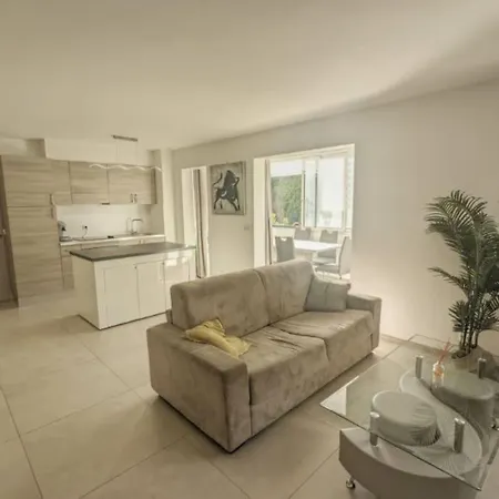A Deux Pas Du Centre Apartmán *